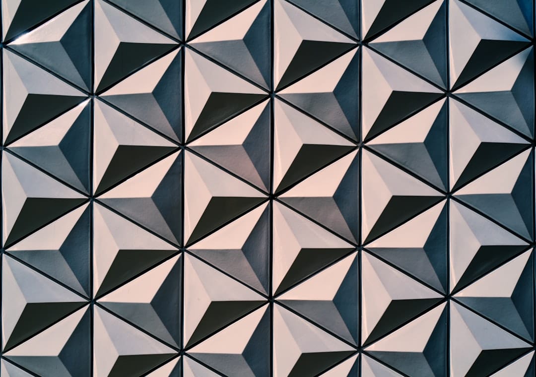 Creating Symmetric Triangular Patterns with JavaScript: A Complete Guide (2026)